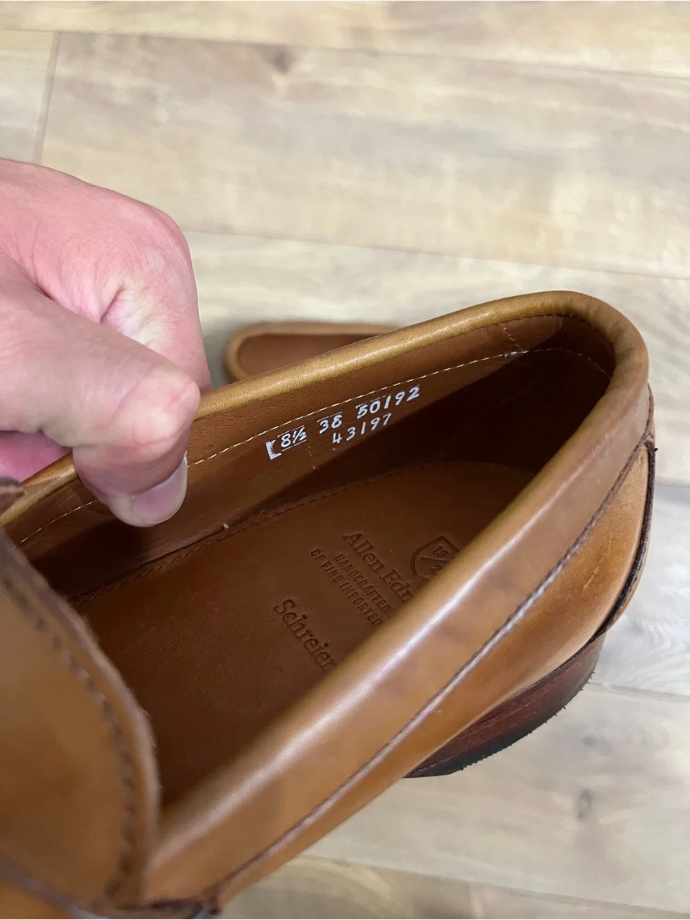 Allen Edmond Schreier Loafers Tan Leather - sz 8.5 EEE NEW W/O BOX